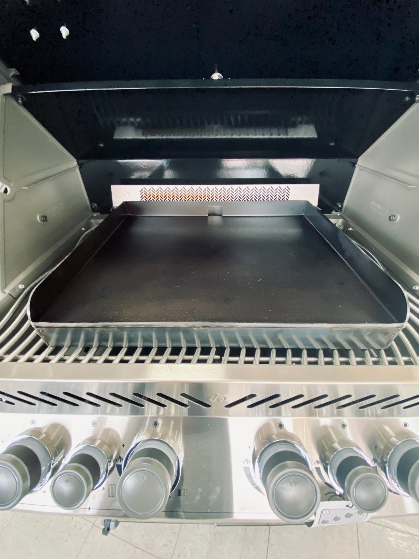 Griddle Hack-GGH270 + Grease System Attachment