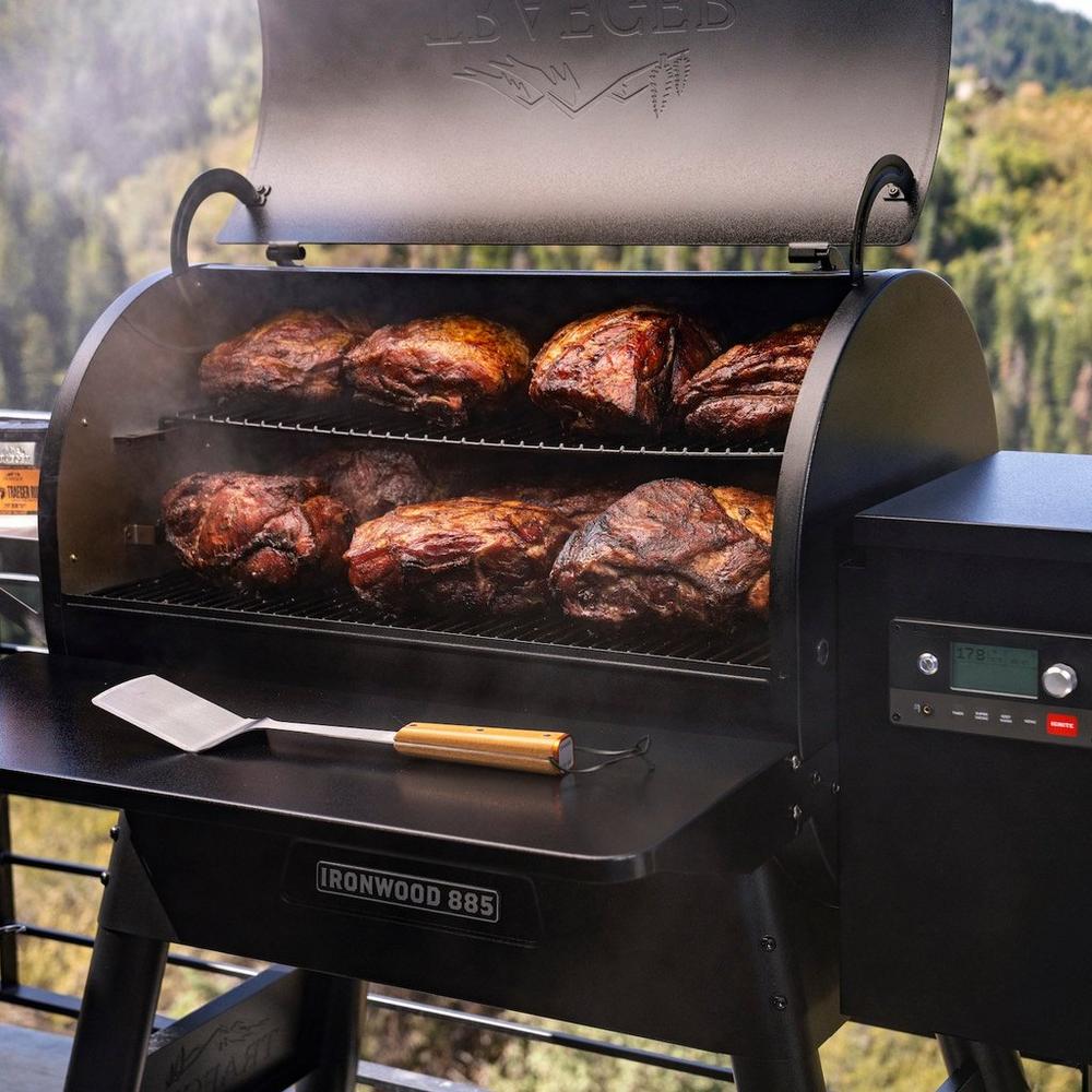 Traeger Ironwood Series 885 Pellet Grill with Whole Steaks and Spatula